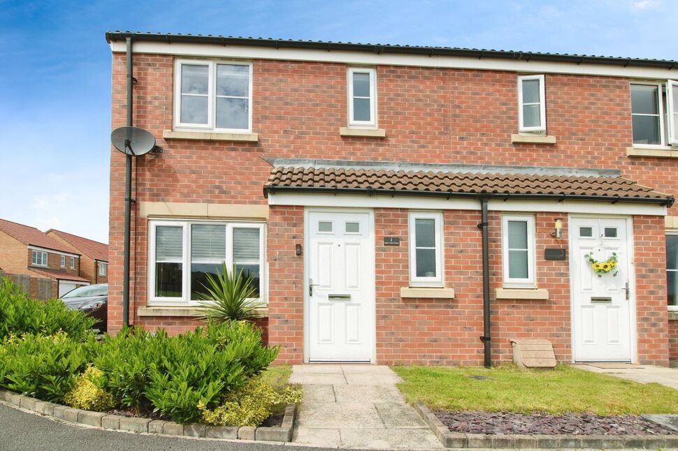 Main image of 3 bedroom Semi Detached House to rent, Lime Tree Close, Castleford, West Yorkshire, WF10