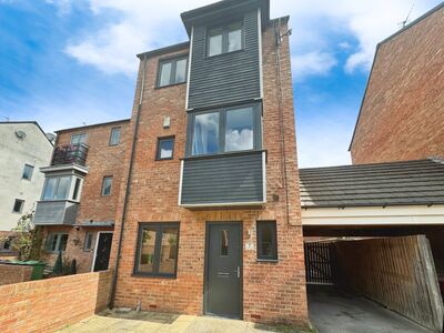 Davy Road, 4 bedroom Semi Detached House to rent, £1,350 pcm