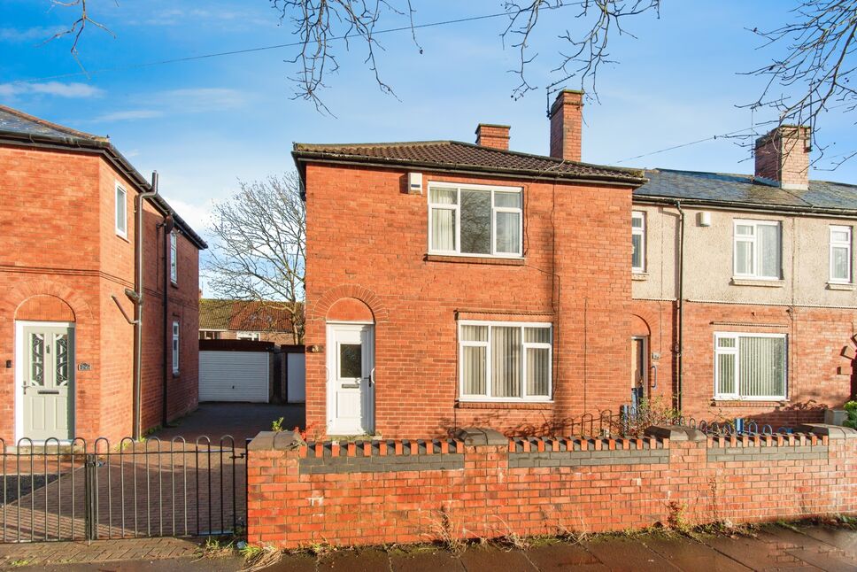 Main image of 3 bedroom End Terrace House for sale, Fryston Road, Castleford, West Yorkshire, WF10