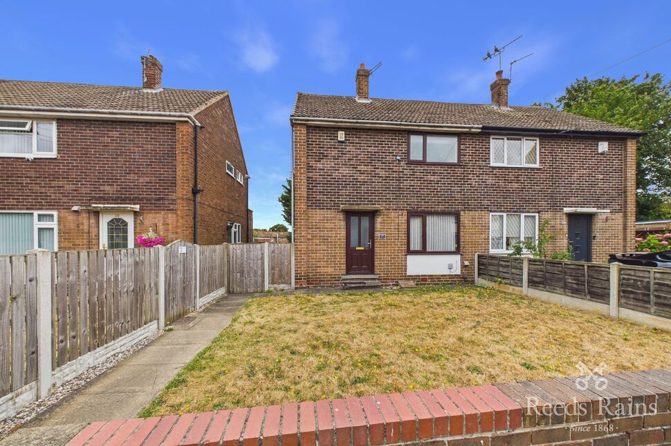 Main image of 2 bedroom Semi Detached House for sale, Woodside, Castleford, West Yorkshire, WF10