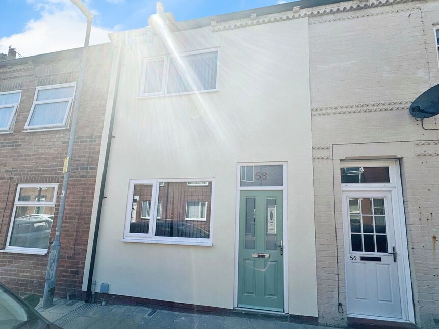 Main image of 2 bedroom Mid Terrace House to rent, Smawthorne Avenue, Castleford, West Yorkshire, WF10