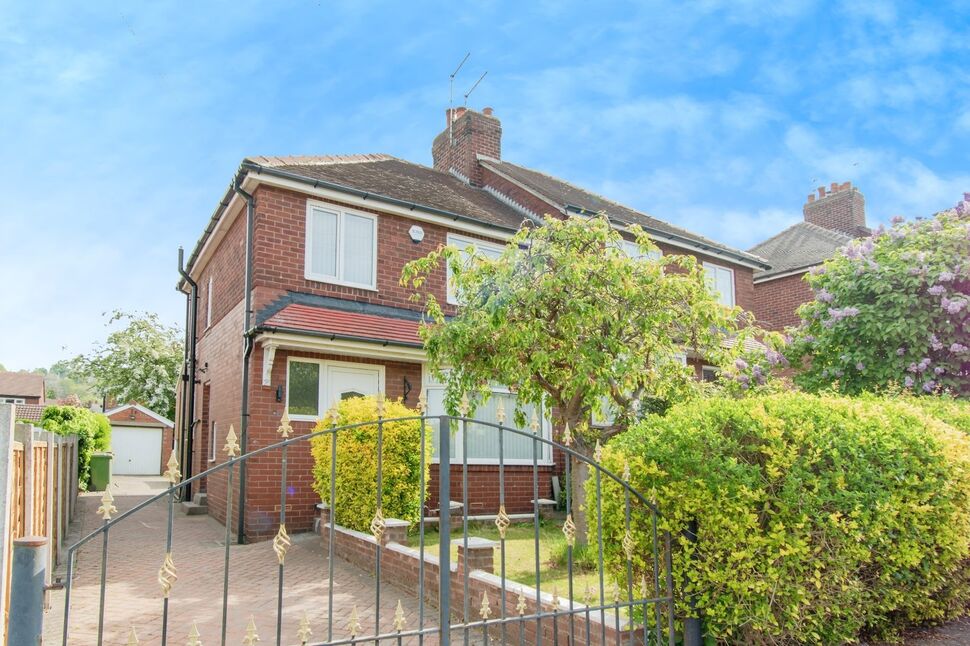 Main image of 3 bedroom Semi Detached House for sale, Carlton Avenue, Castleford, West Yorkshire, WF10