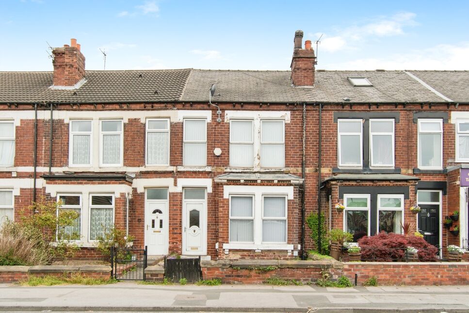 Main image of 3 bedroom Mid Terrace House for sale, Pontefract Road, Castleford, West Yorkshire, WF10
