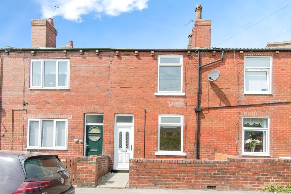 Main image of 2 bedroom Mid Terrace House for sale, Westfield Avenue, Castleford, West Yorkshire, WF10