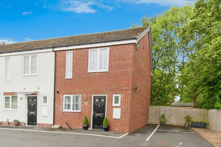 3 bedroom End Terrace House for sale