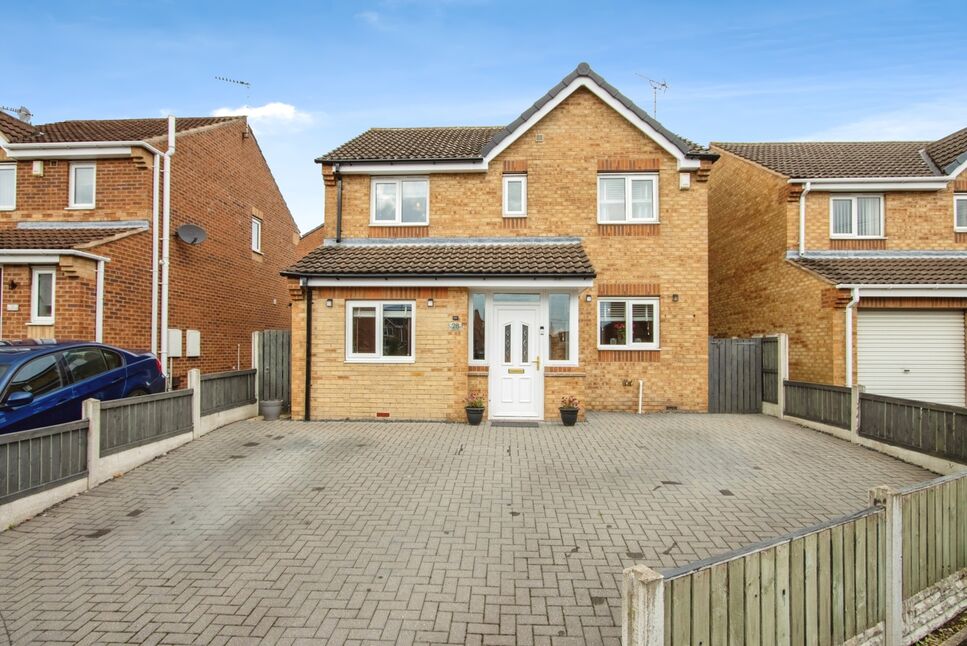 Main image of 4 bedroom Detached House for sale, Kingsley Drive, Castleford, Wakefield, WF10