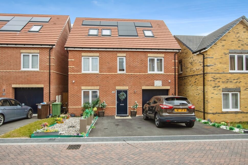 Main image of 4 bedroom Detached House for sale, Lotus Crescent, Castleford, West Yorkshire, WF10