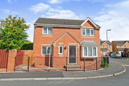3 bedroom Detached House to rent
