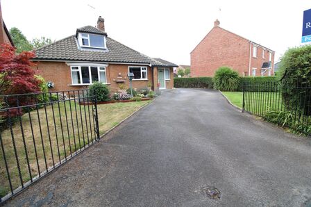 Chapel Street, 3 bedroom Detached Bungalow for sale, £480,000
