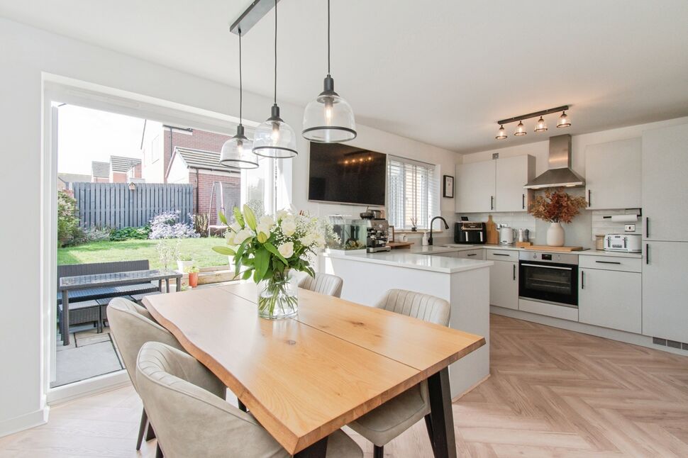 Dining Kitchen