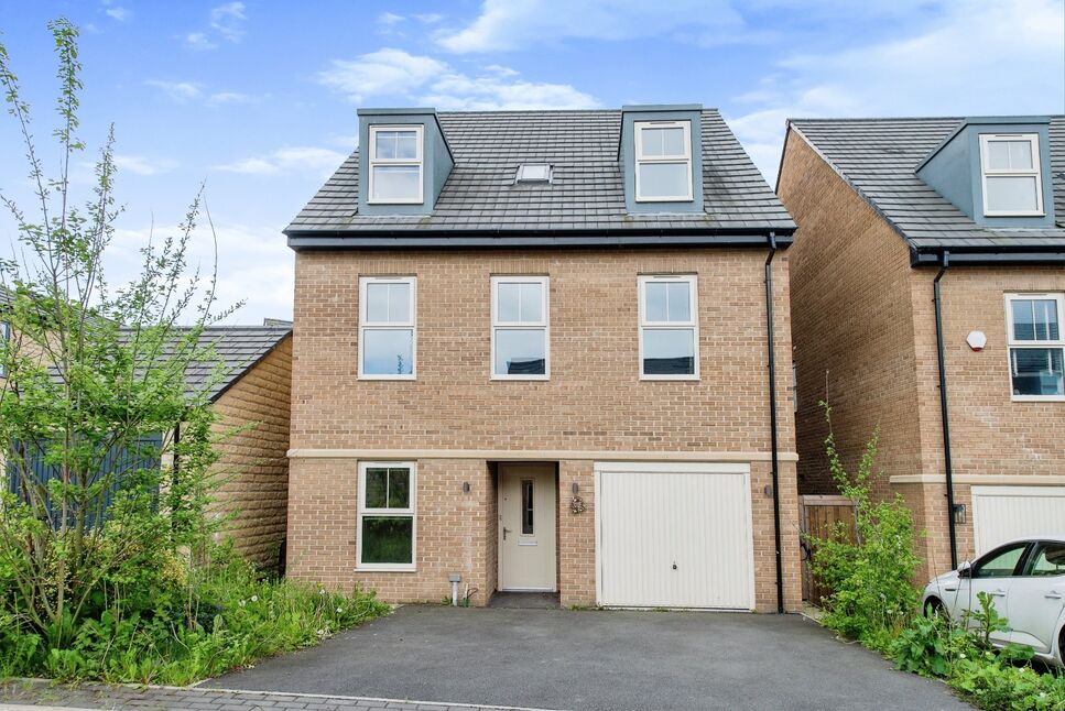 Main image of 5 bedroom Detached House to rent, Colclough Close, Castleford, West Yorkshire, WF10