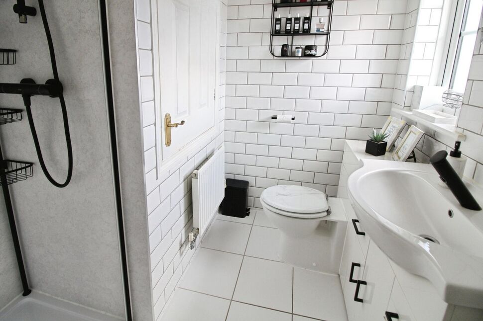 En-Suite Shower Room