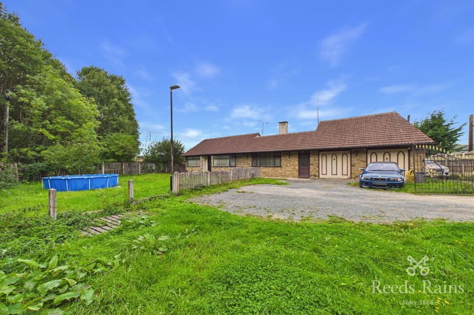 Main image of 3 bedroom Detached Bungalow for sale, Wood Lane, Castleford, West Yorkshire, WF10