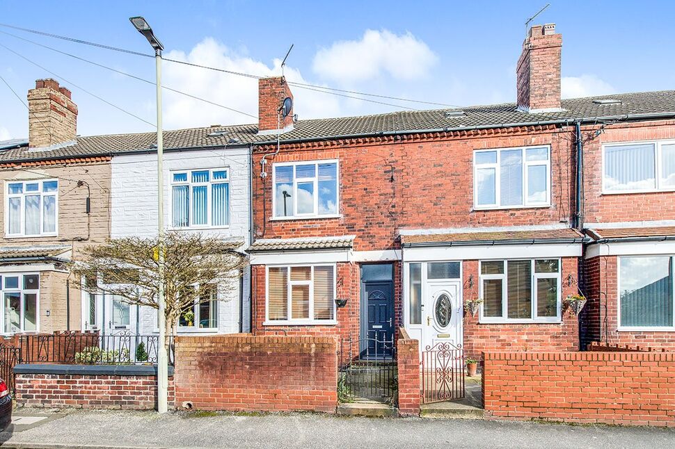 3 bedroom Mid Terrace House to rent