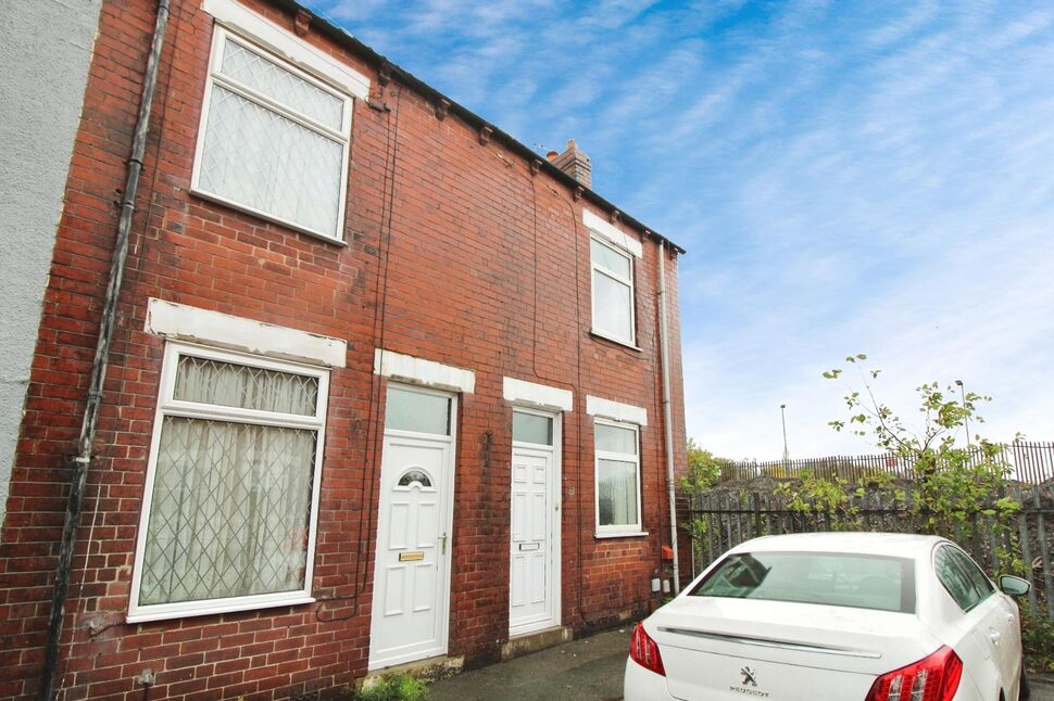 Main image of 2 bedroom End Terrace House for sale, Greek Street, Castleford, West Yorkshire, WF10