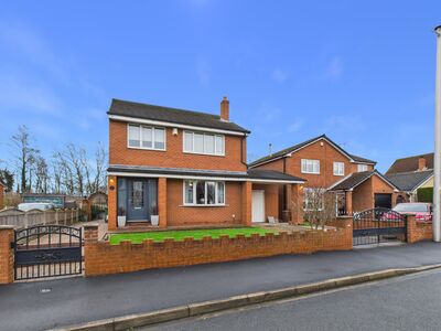 3 bedroom Detached House for sale