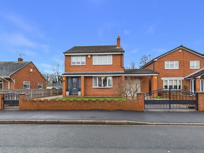 3 bedroom Detached House for sale
