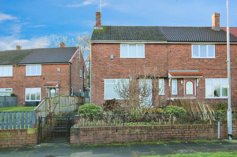 Main image of 2 bedroom Mid Terrace House for sale, Grasmere Close, Castleford, West Yorkshire, WF10
