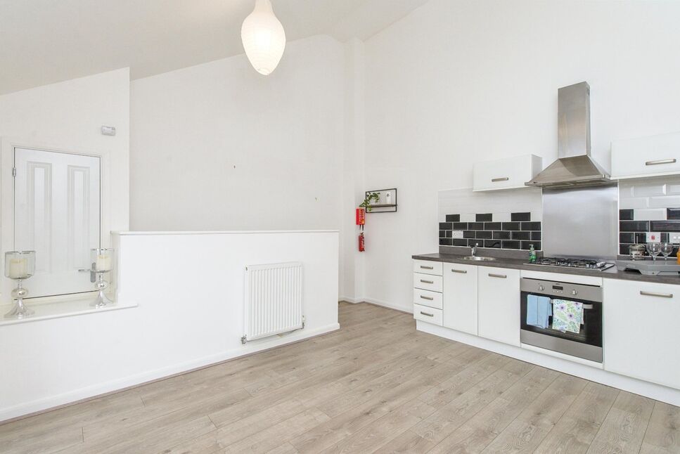 Kitchen / Diner / Lounge