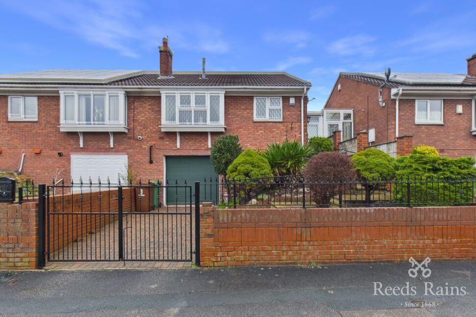 2 bedroom Semi Detached Bungalow for sale