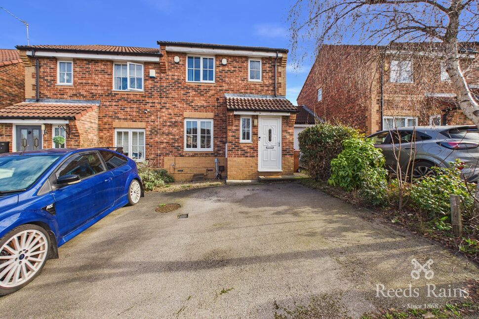 Main image of 3 bedroom Semi Detached House for sale, Greenacres Drive, Castleford, West Yorkshire, WF10