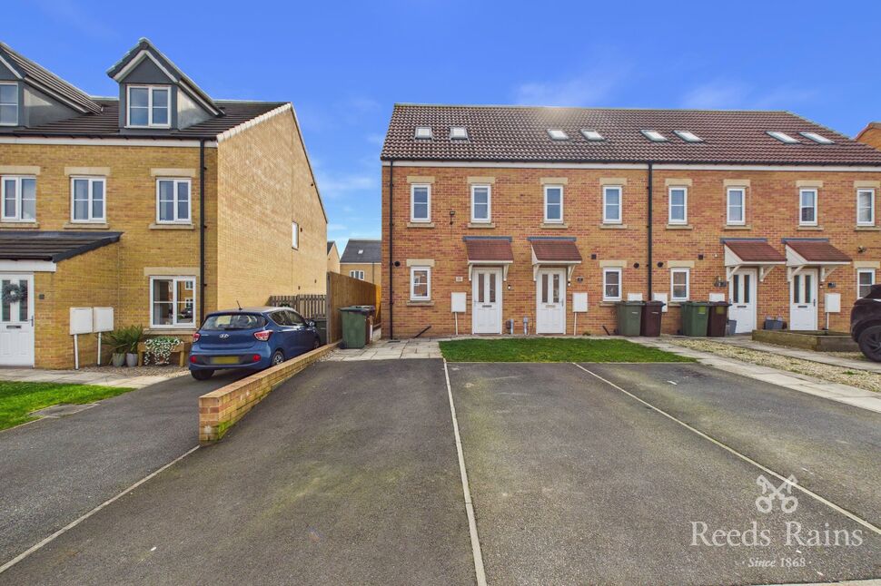Main image of 3 bedroom End Terrace House for sale, Sycamore Drive, Castleford, West Yorkshire, WF10