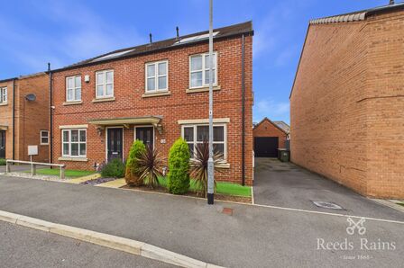 Swift Way, 3 bedroom Semi Detached House for sale, &pound;240,000
