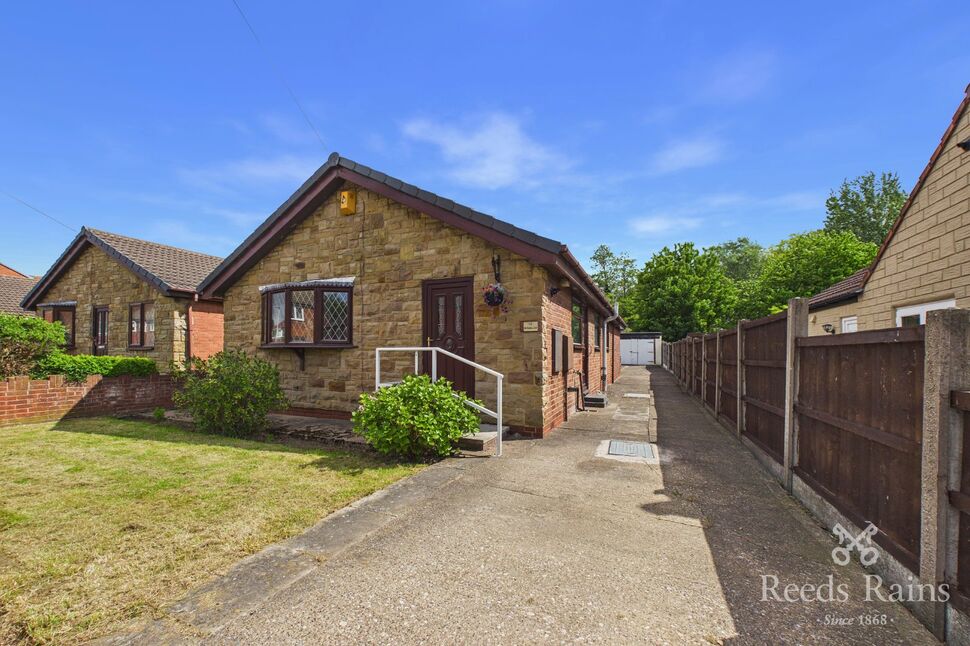 Main image of 3 bedroom Detached Bungalow for sale, Hemsby Road, Castleford, West Yorkshire, WF10