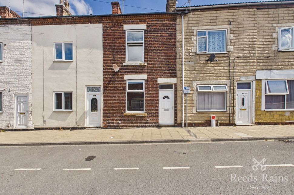 Main image of 2 bedroom Mid Terrace House to rent, Wood Street, Castleford, West Yorkshire, WF10