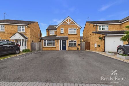 Champion Avenue, 5 bedroom Detached House for sale, &pound;370,000