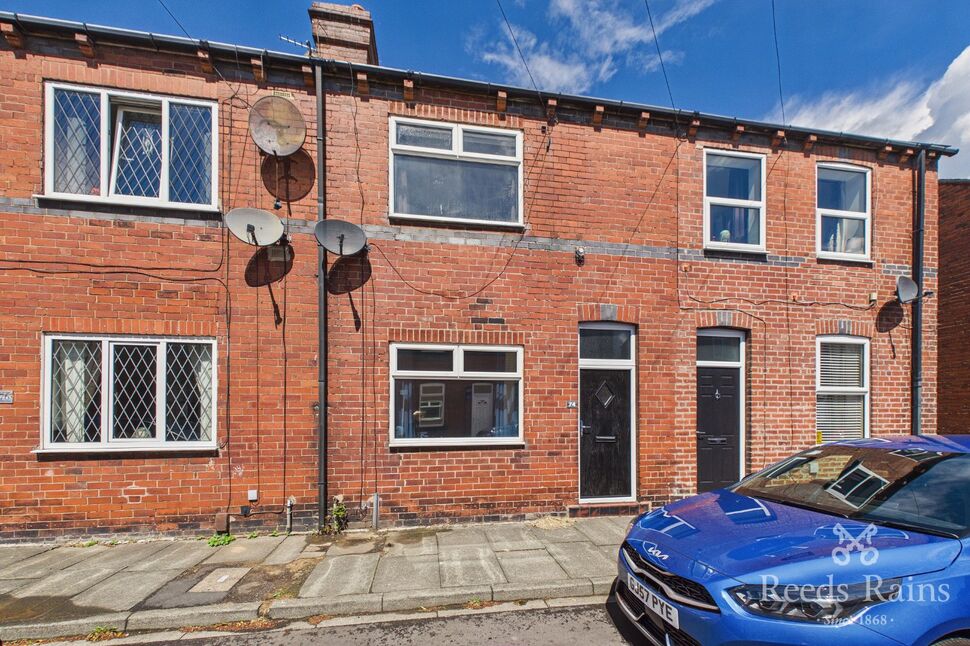 Main image of 2 bedroom Mid Terrace House for sale, William Street, Castleford, West Yorkshire, WF10