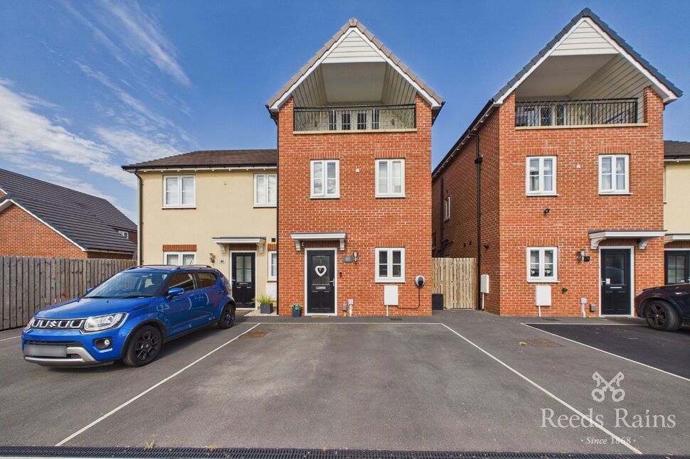 Main image of 3 bedroom Semi Detached House for sale, Cinder Lane, Castleford, West Yorkshire, WF10