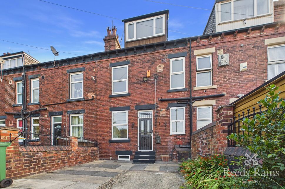 Main image of 2 bedroom Mid Terrace House to rent, Lake Terrace, Leeds, West Yorkshire, LS10