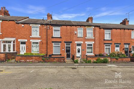 Garden Street, 2 bedroom Mid Terrace House to rent, &pound;895 pcm