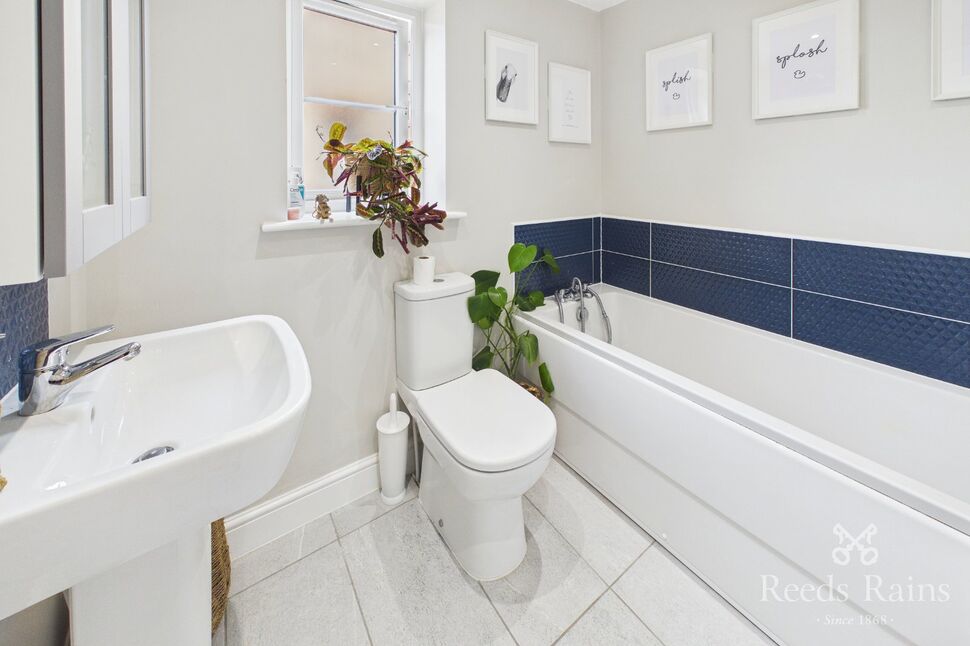 Bathroom & Utiity Cupboard