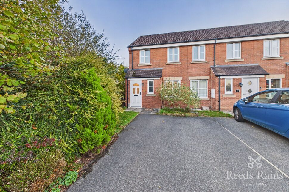 Main image of 2 bedroom End Terrace House for sale, Violet Close, Castleford, West Yorkshire, WF10