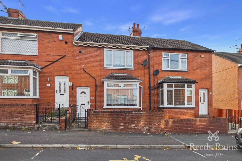 Main image of 2 bedroom Mid Terrace House for sale, Joffre Avenue, Castleford, West Yorkshire, WF10