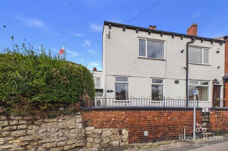 2 bedroom End Terrace House for sale