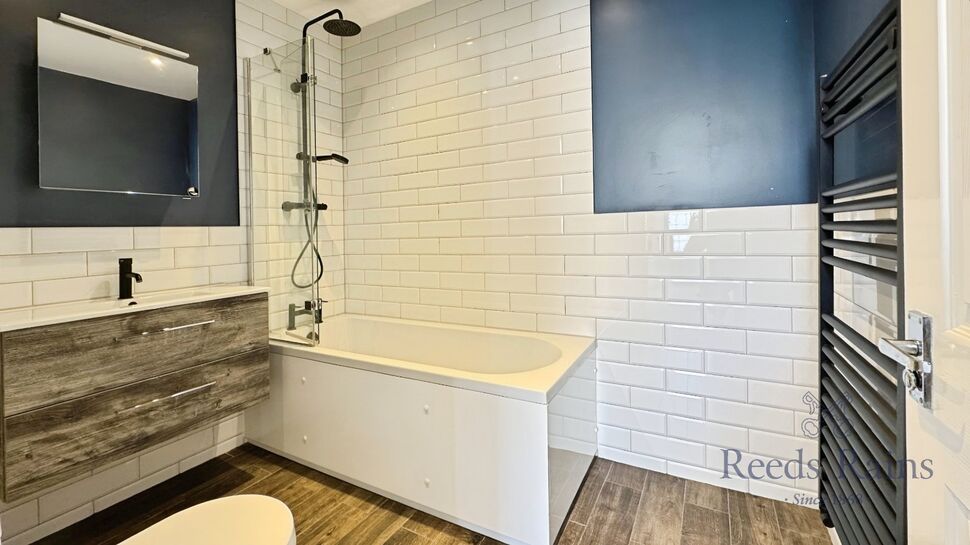 En-Suite bathroom