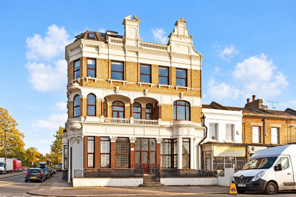 1 bedroom Flat for sale