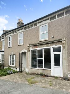 4 bedroom End Terrace House for sale
