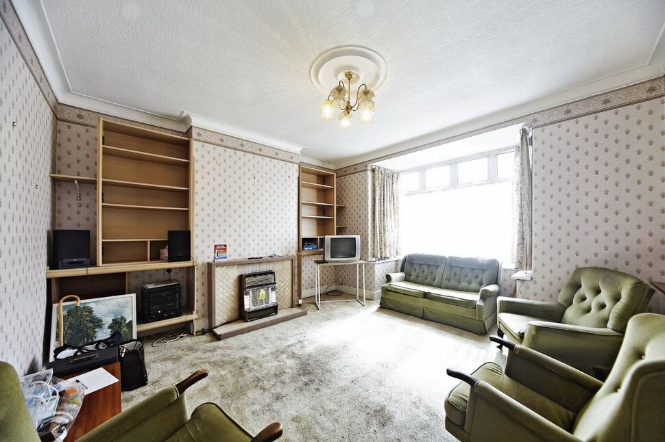 3 bedroom Semi Detached House for sale, Holme Lacey Road, London, SE12