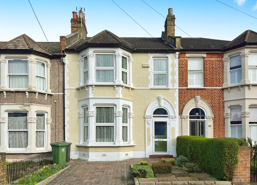 3 bedroom Mid Terrace House for sale, Minard Road, London, SE6 £625,000