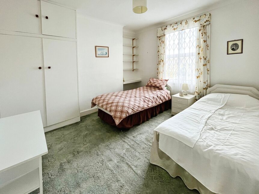 3 bedroom Mid Terrace House for sale, Minard Road, London, SE6 £625,000