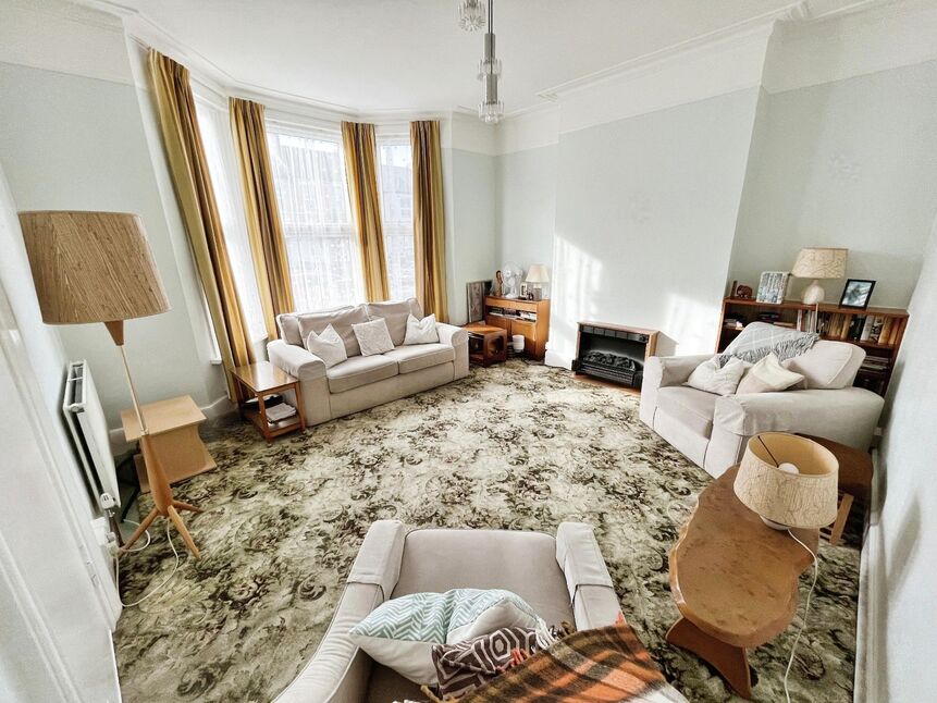 3 bedroom Mid Terrace House for sale, Minard Road, London, SE6 £625,000