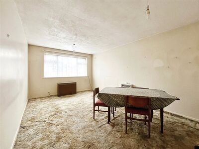 2 bedroom  Flat for sale