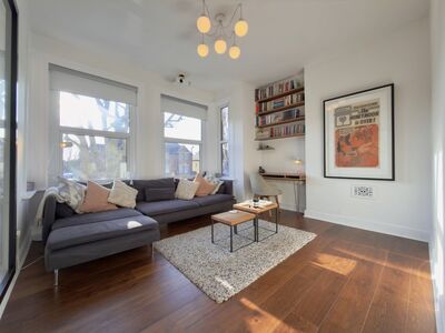 1 bedroom Flat for sale