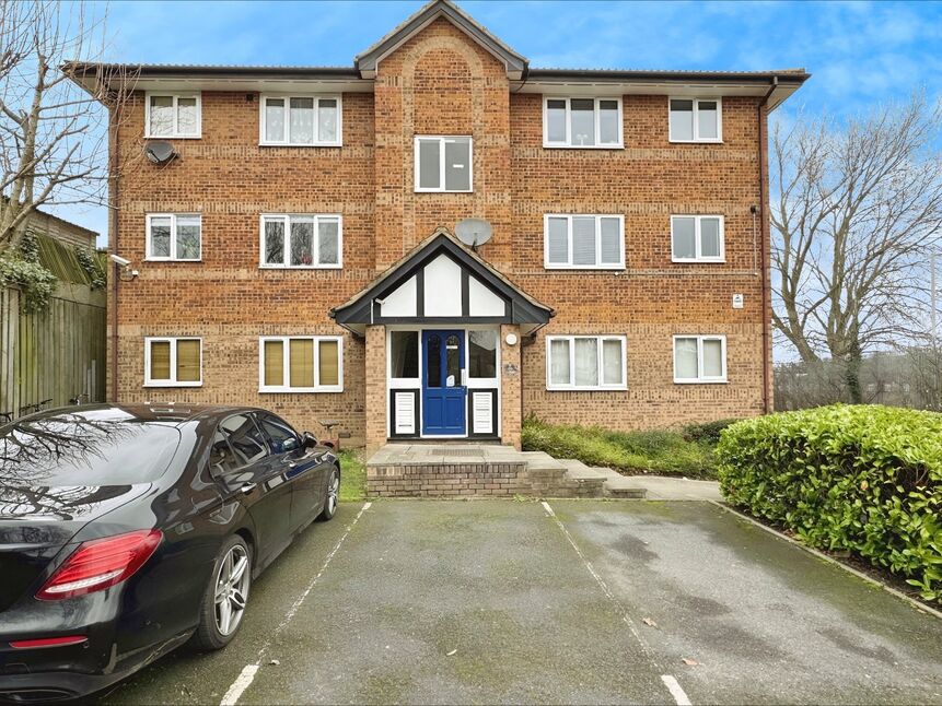 Main image of 1 bedroom Flat for sale, Cumberland Place, London, SE6