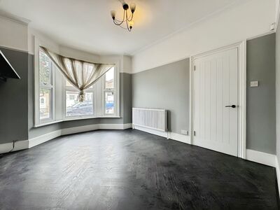 Braidwood Road, 2 bedroom  House to rent, £1,950 pcm