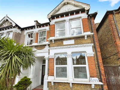 Brownhill Road, 2 bedroom  Flat for sale, £375,000